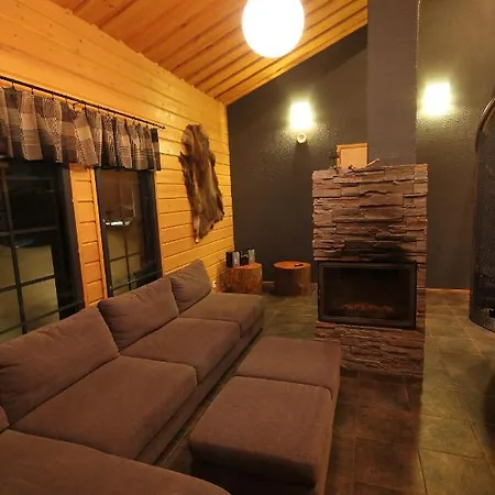 Tunturipoelloe 4 Semesterbostad Ruka